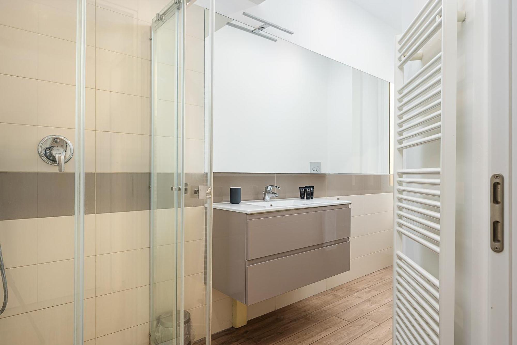 Classbnb - Apartment With Balcony Near The City Center Milaan Buitenkant foto